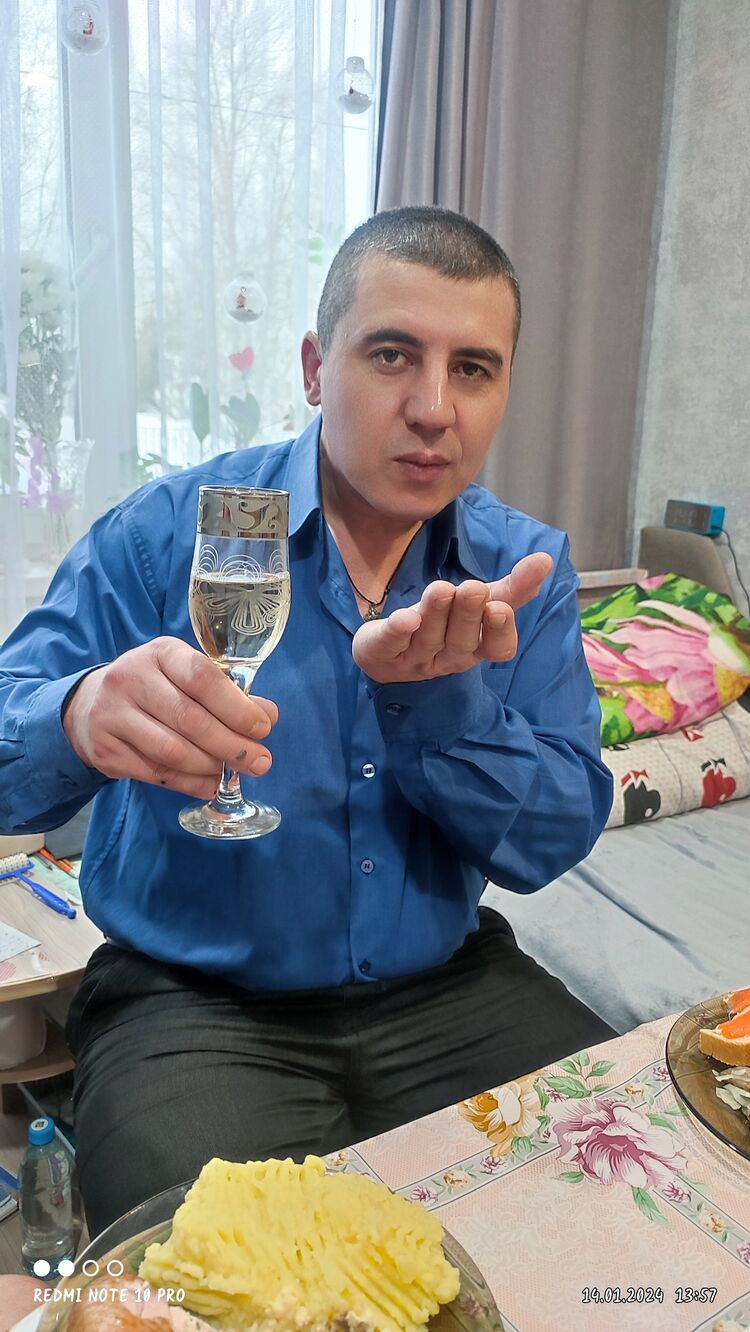  51564883  , 42 ,    