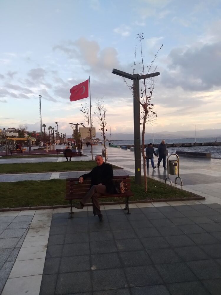  ,   Umut, 48 ,   ,   , c 