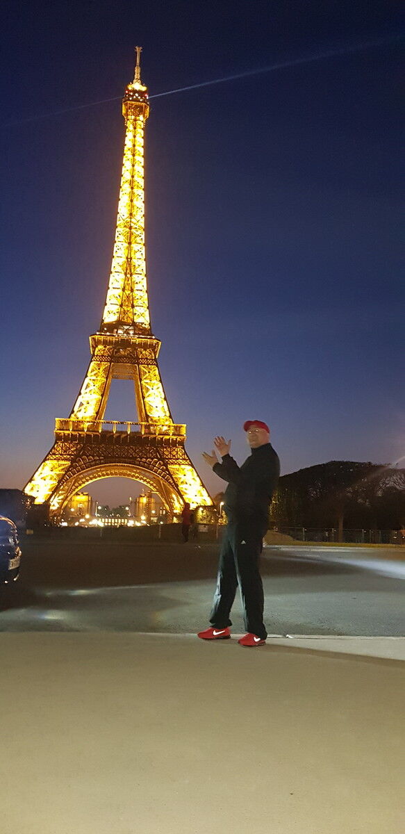  16039923  Avtandil, 42 ,    