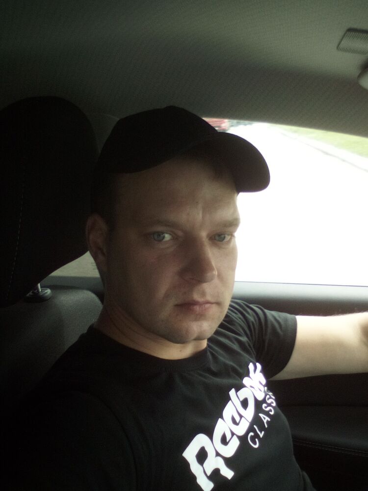  45538483  Alexander, 35 ,    