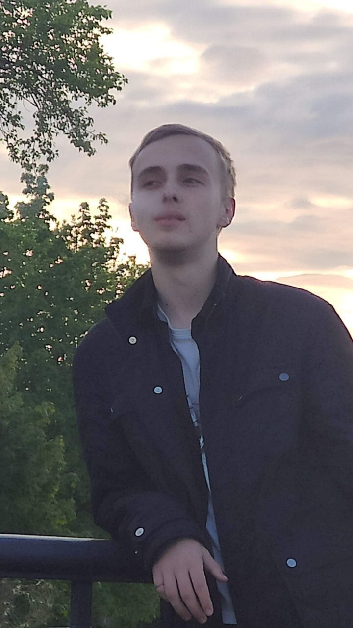  27665643  Georgy, 22 ,    -