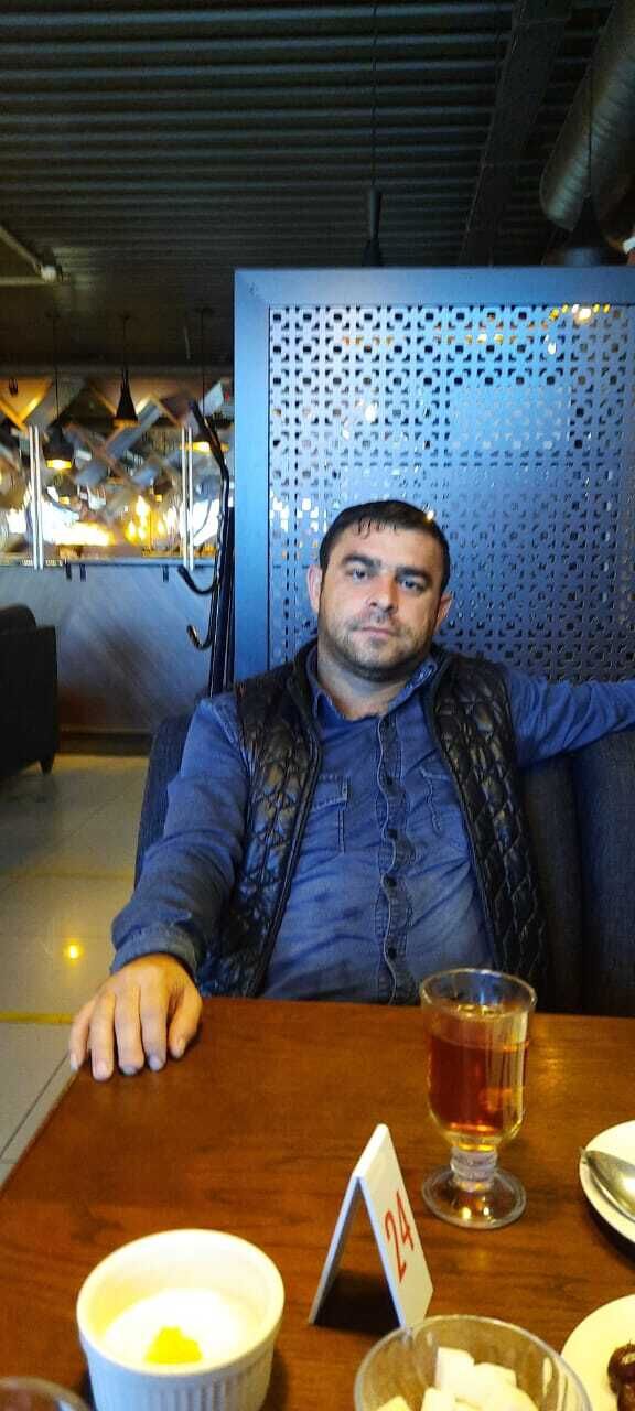  43282473  EMiL, 39 ,    