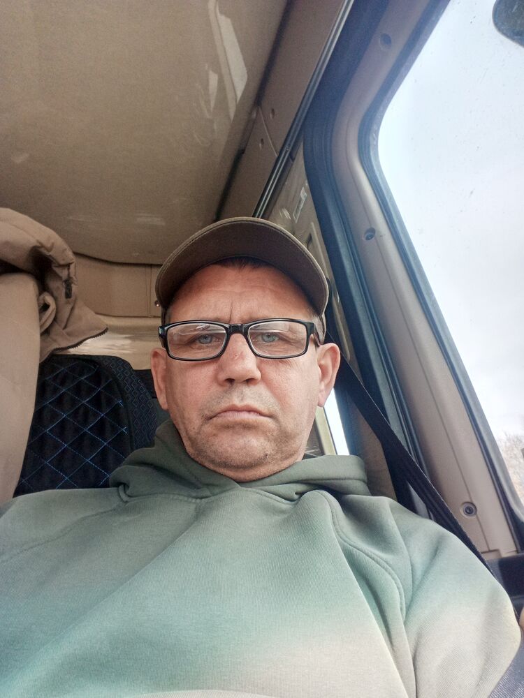  46797493  , 49 ,    
