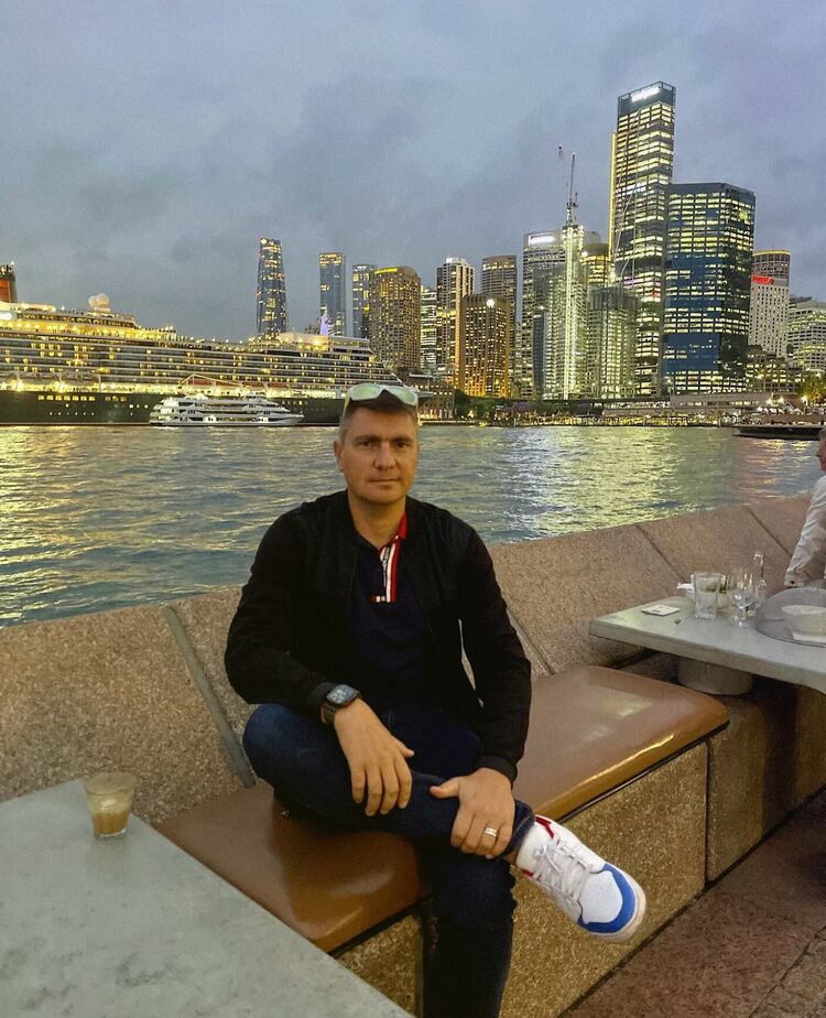  53898523  , 45 ,    -