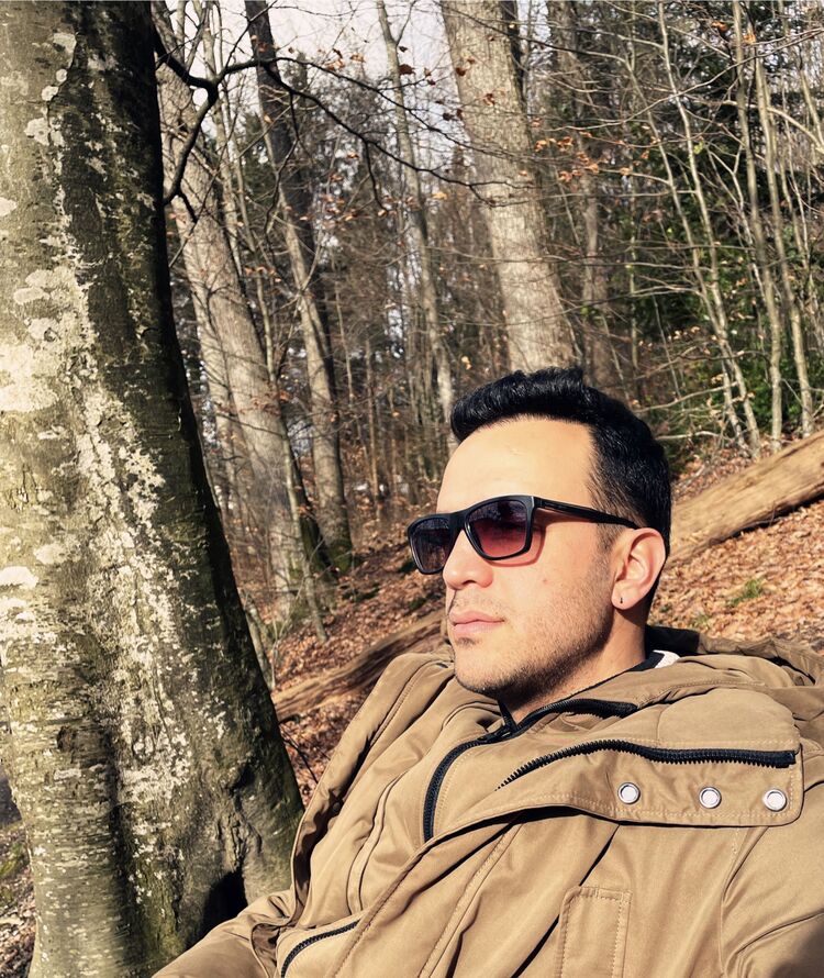  ,   Deniz, 36 ,   ,   