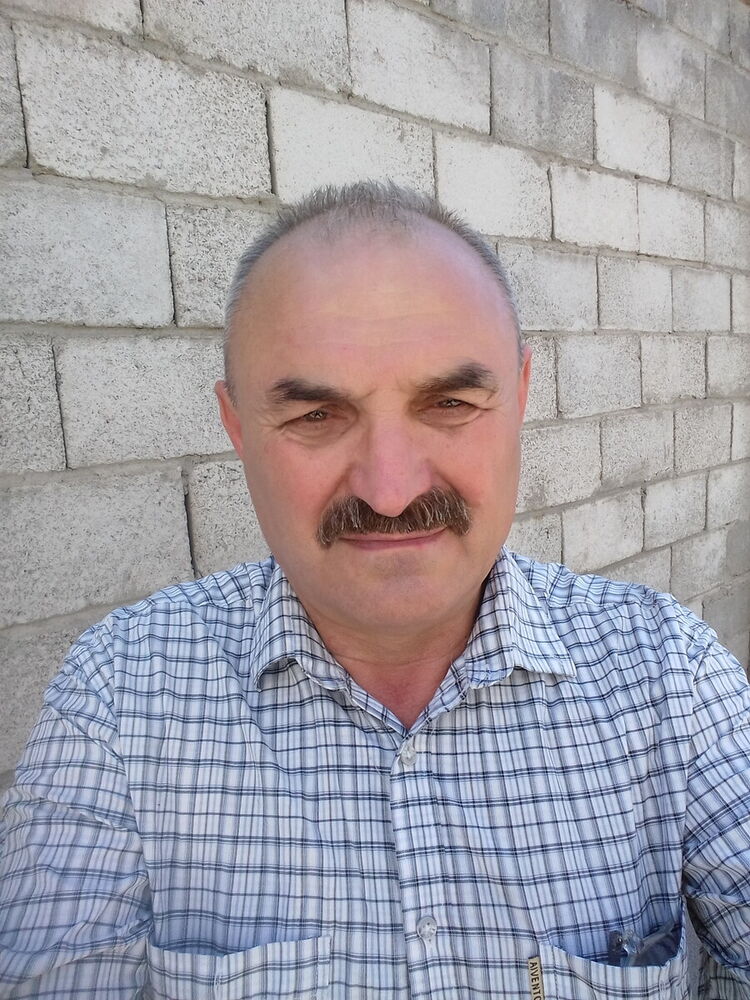  21962063  Vladimir, 68 ,    
