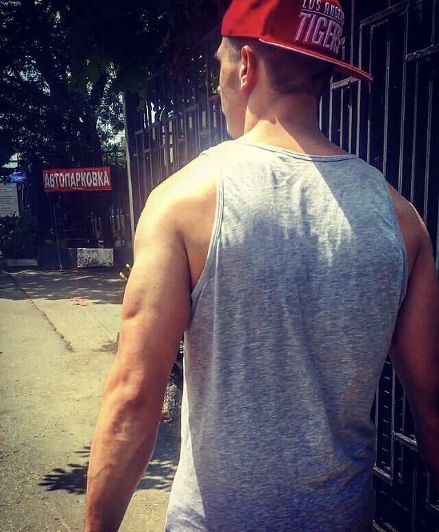  ,   Yuriy, 31 ,   ,   , 