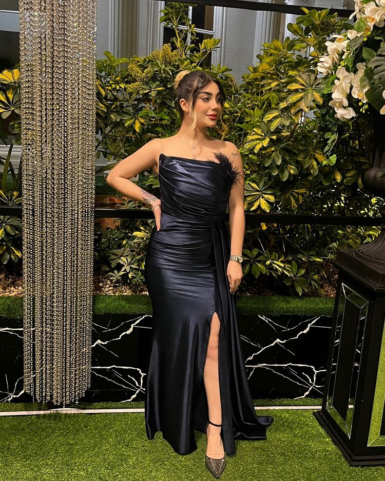  51594443  Sara, 22 ,    Karaj