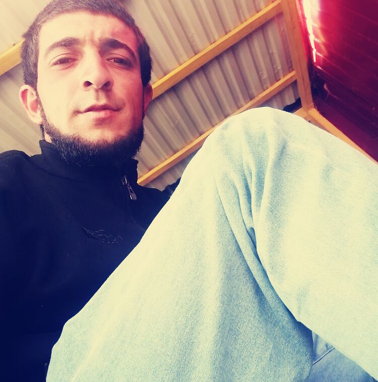  37955973  , 28 ,    