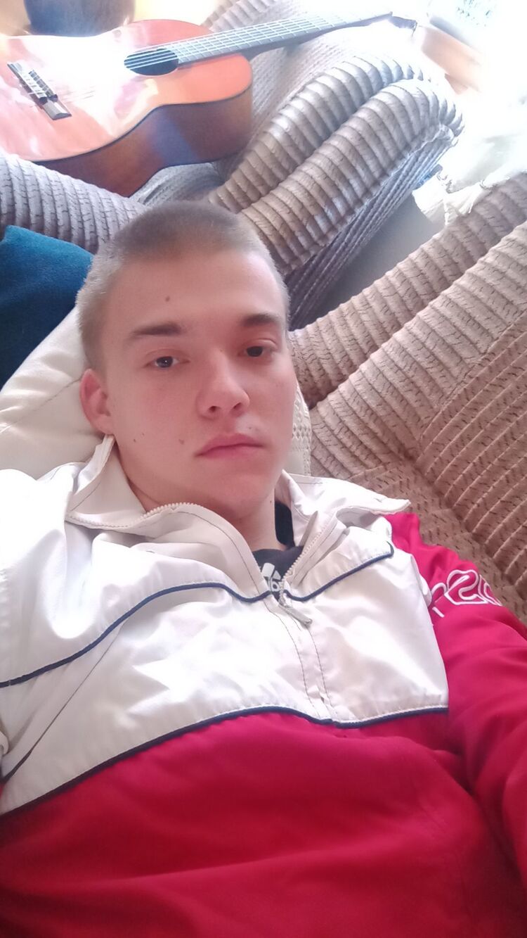  Alsbach-Hahnlein,   , 19 ,   ,   