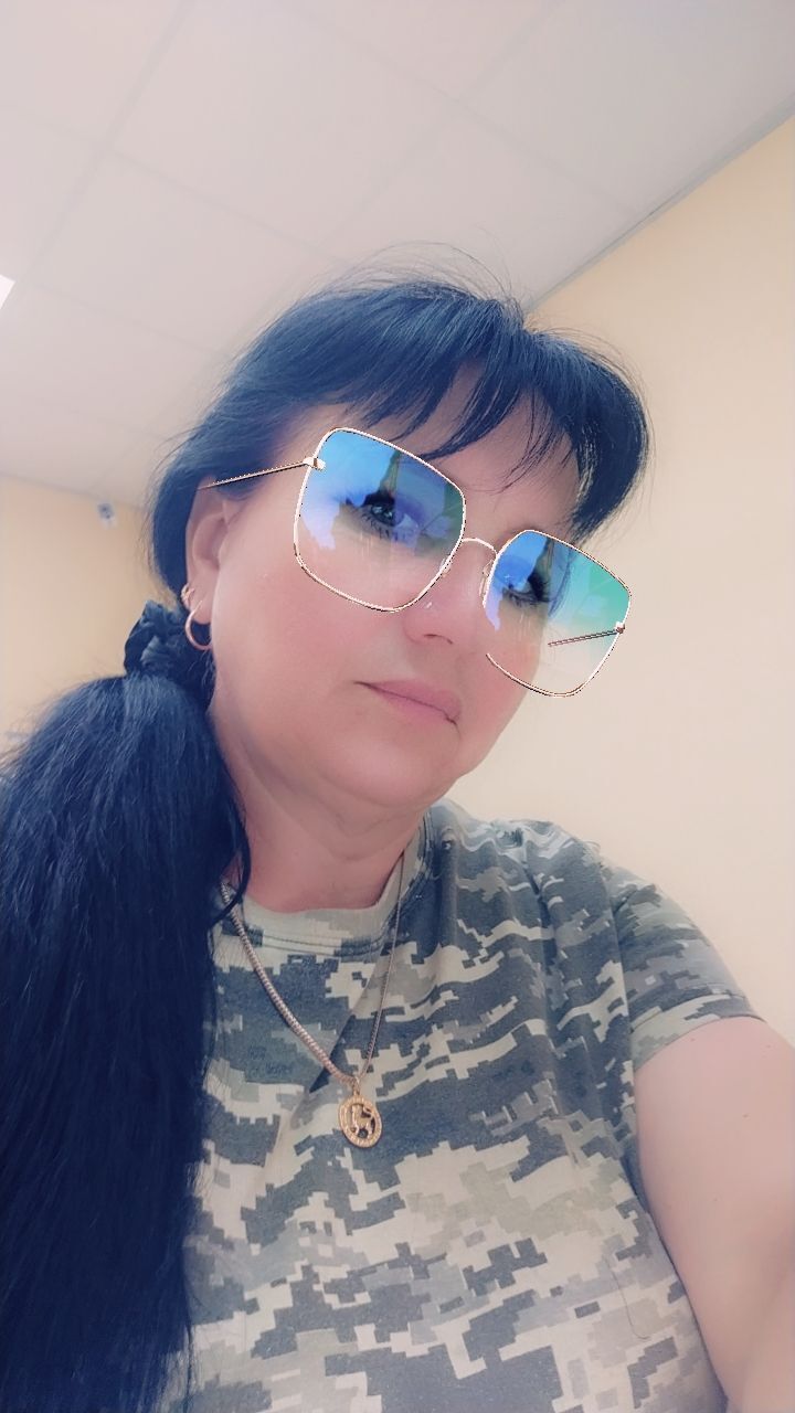  37247843  , 52 ,    