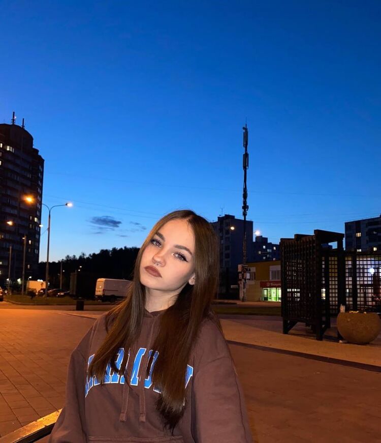  --,   , 23 ,     , c 
