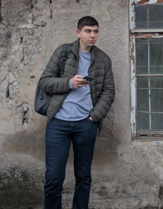  ,   Nik, 19 ,   ,   , c , 