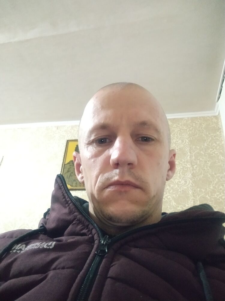  25895383  , 37 ,    