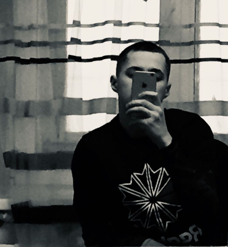  33354263  , 24 ,    