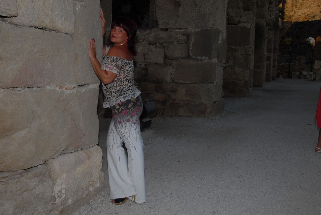  10703873  Diana, 46 ,    