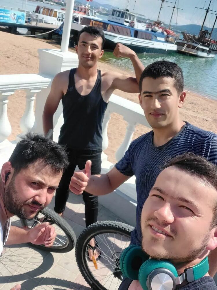  40818443  , 27 ,    
