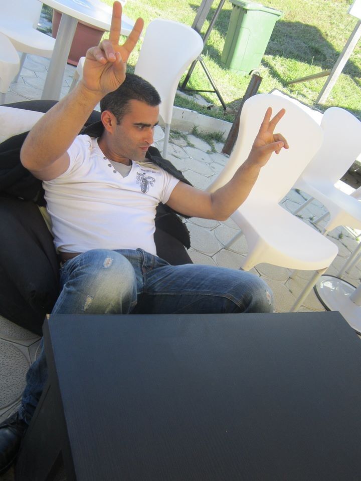  6630043  Dima, 40 ,    