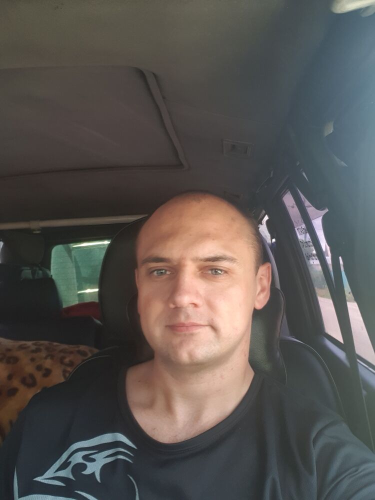 ,   Anton, 35 ,     , c 