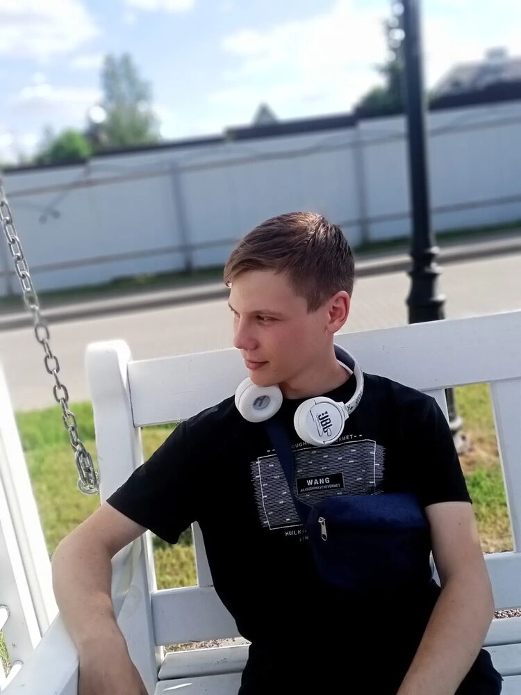  36900293  Nixon, 26 ,    