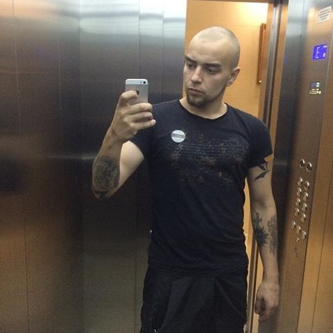  9956783  , 32 ,    