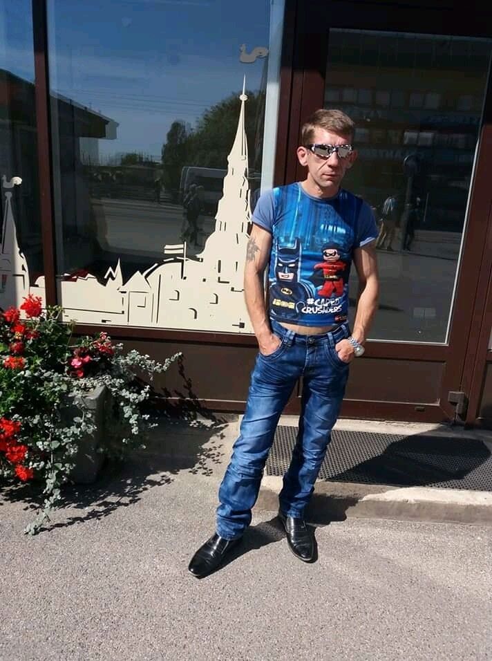  19823713  , 48 ,    