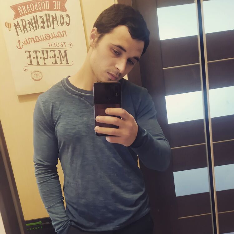  52793173  , 26 ,    