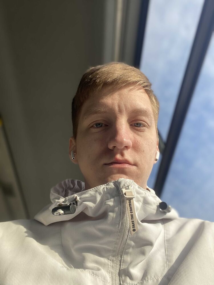  44652423  , 25 ,    -