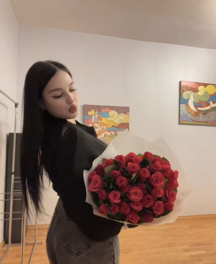  54316343  , 23 ,    -