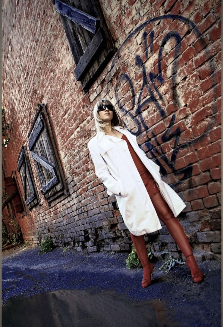 ���� 56017213 ������� VERA, 31 ���, ���� ���������� � �����������