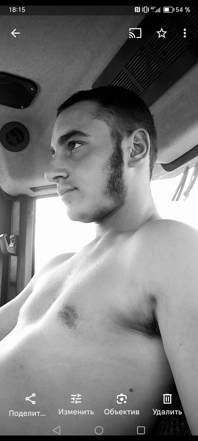  41843993  Arsen, 31 ,    