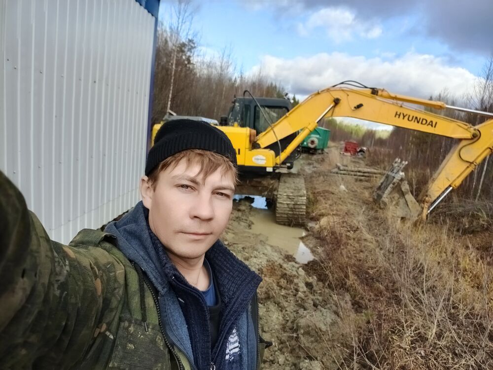  31300723  Oleg, 36 ,    