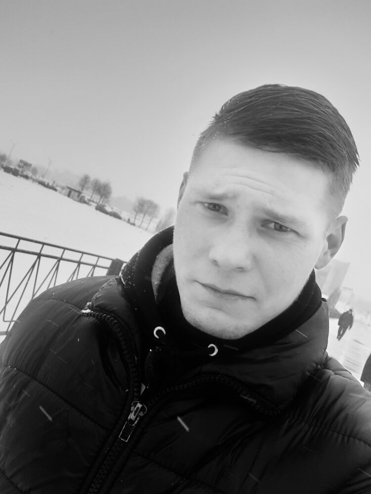  33288543  , 27 ,    
