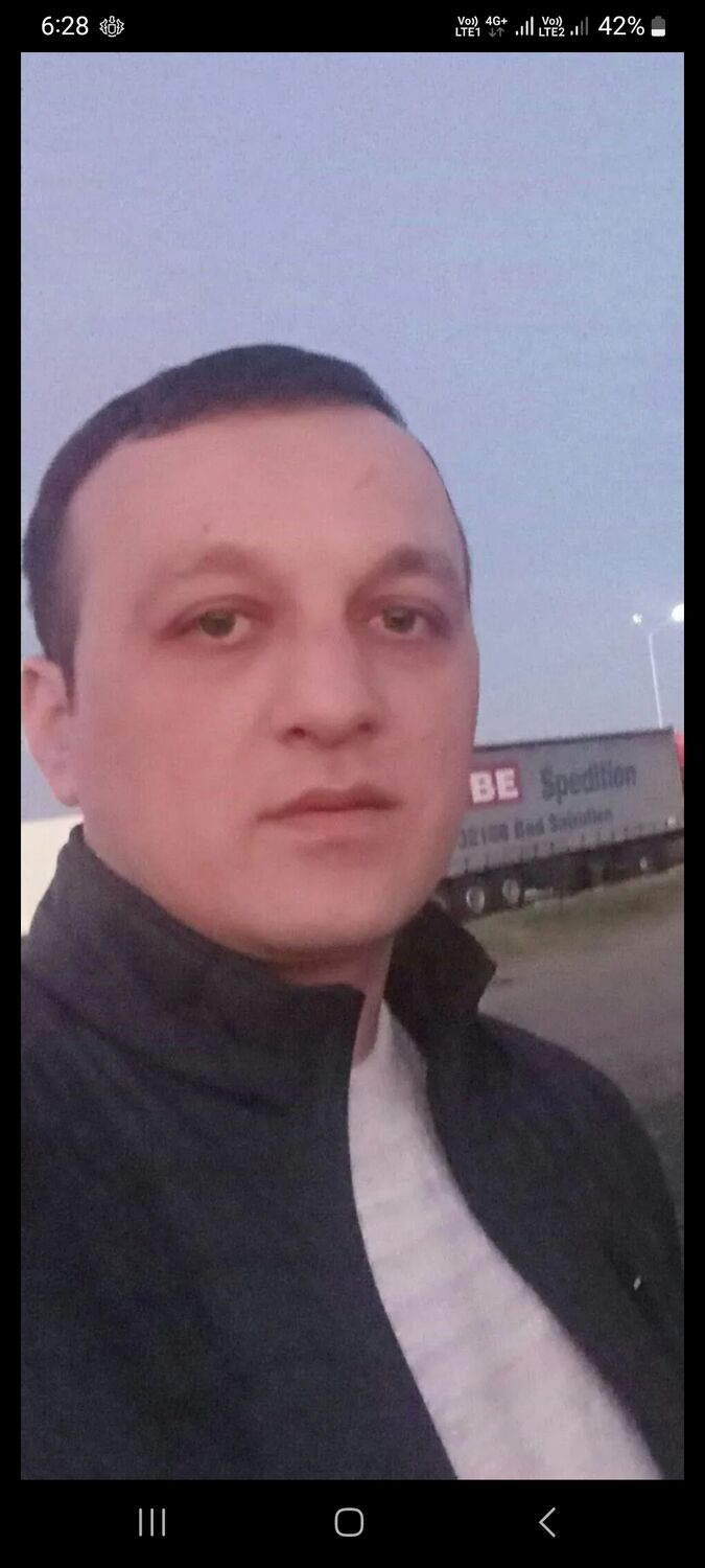  46608853  , 40 ,    