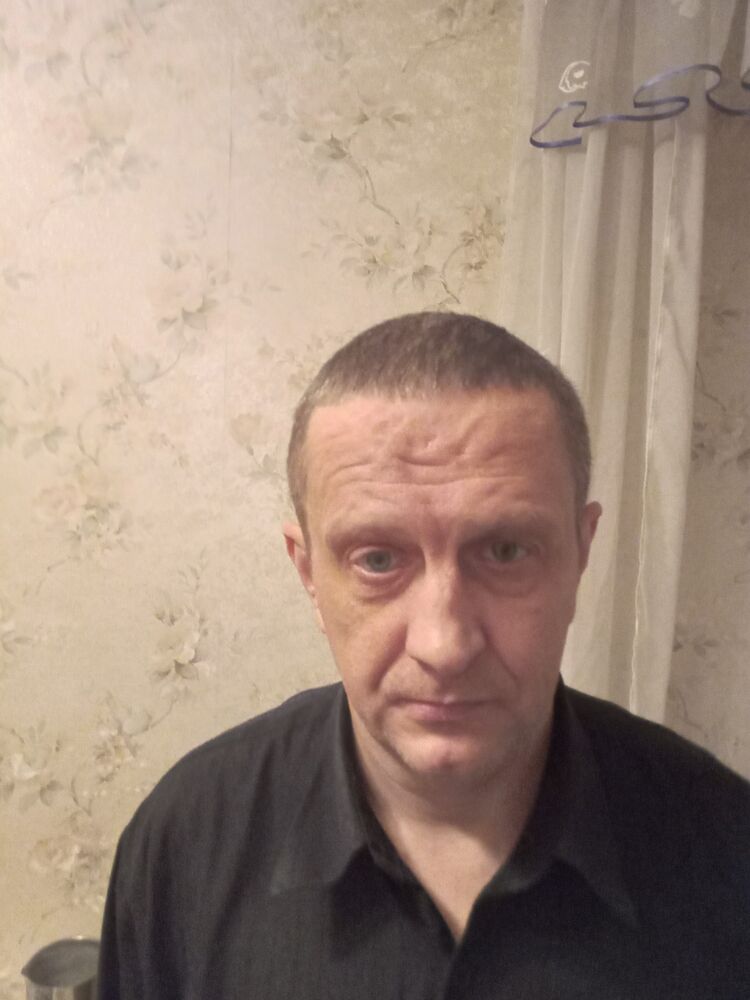  32373643  , 49 ,    