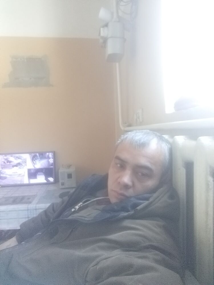  48833423  , 40 ,    