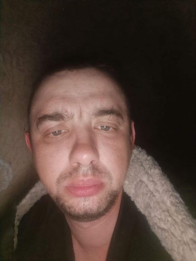  ,   Jojo, 35 ,   ,   