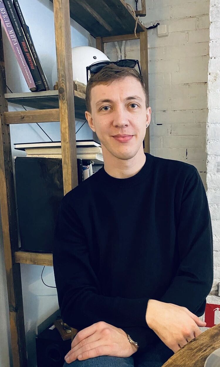  39907933  , 32 ,    --