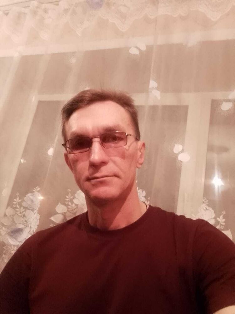  51968293  Aleksei, 50 ,    