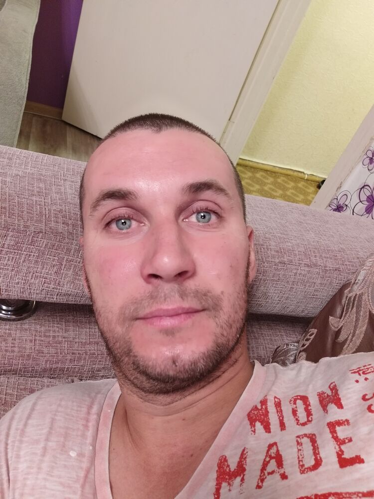  23057443  , 39 ,    -