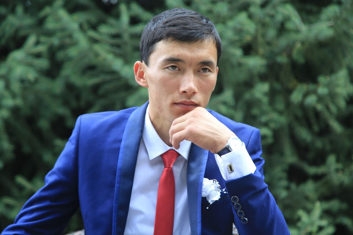  ,   Kubatbek, 33 ,   ,   , c 