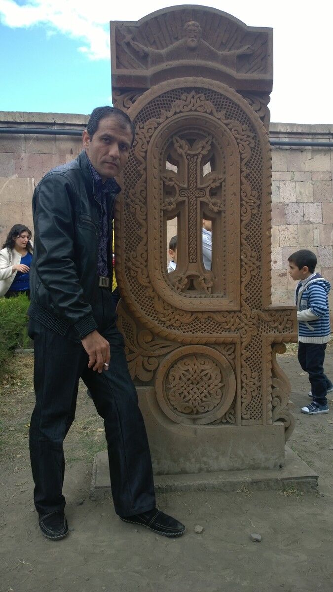  5573883  Garik, 47 ,    