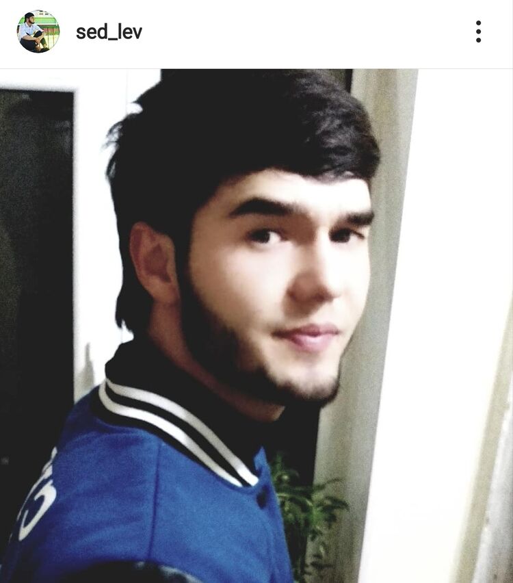  ,   Ramiz, 25 ,   c 