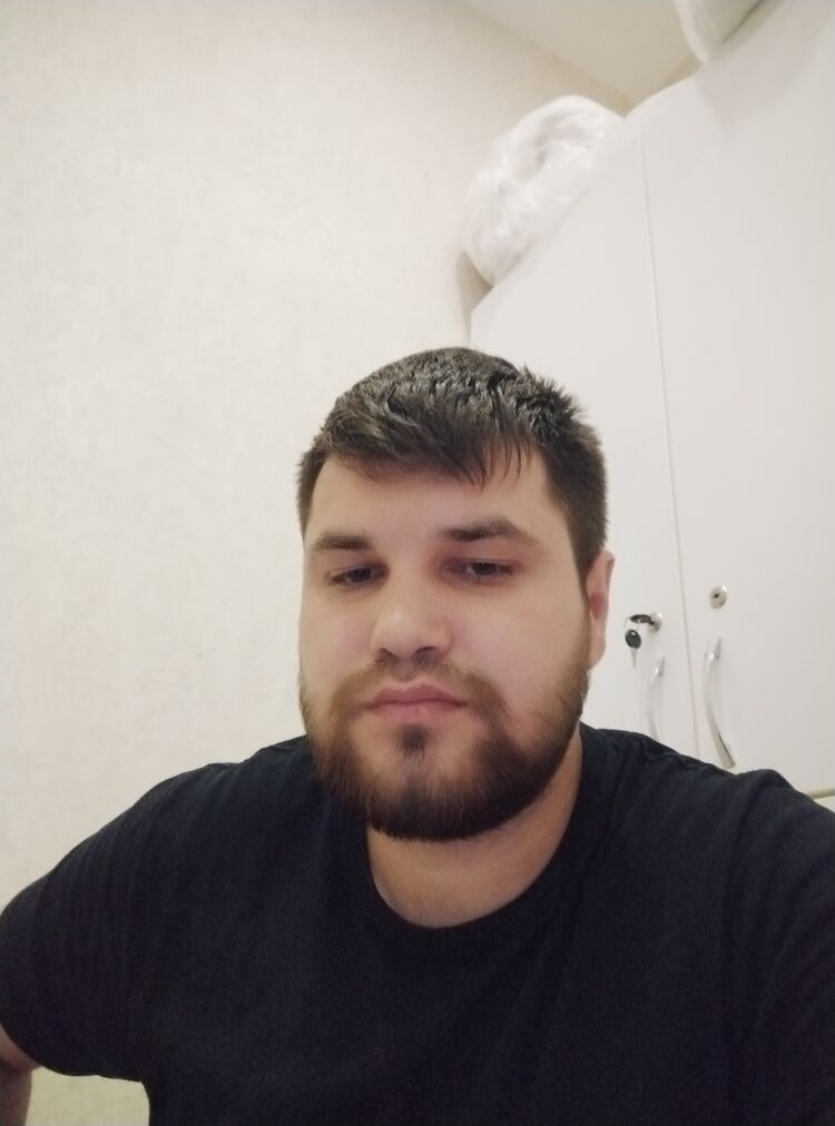  45674993  Victor, 29 ,    