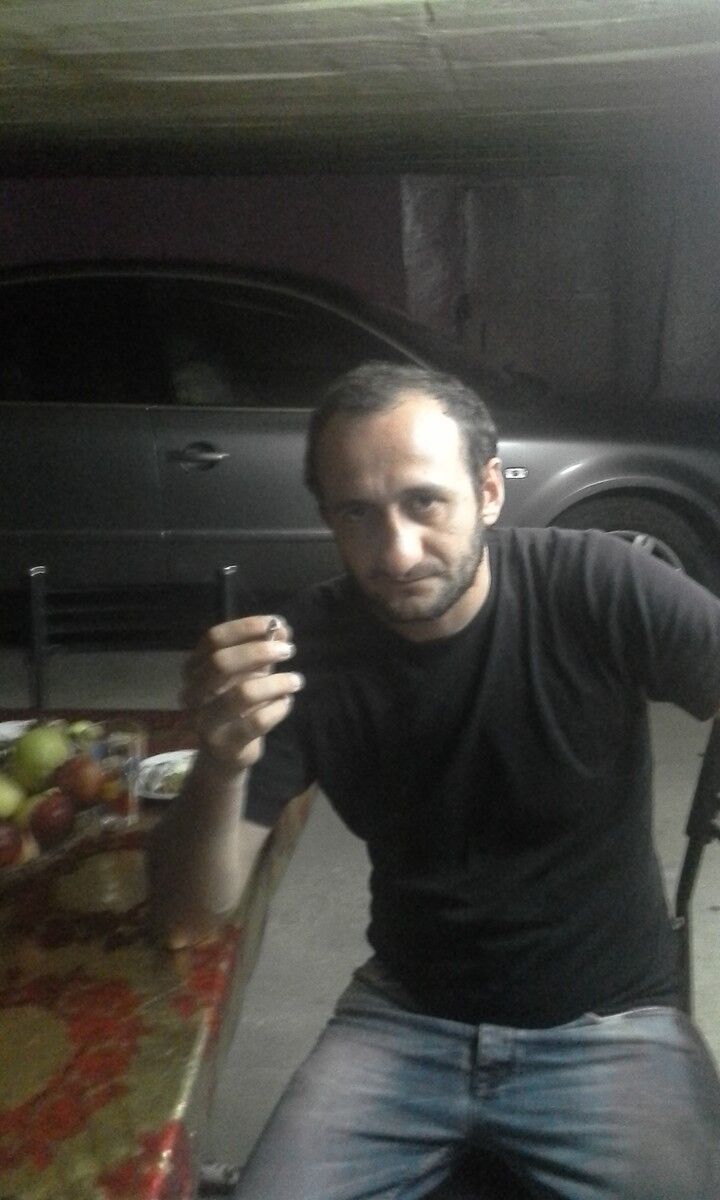  ,   Badri, 37 ,   ,   , c 