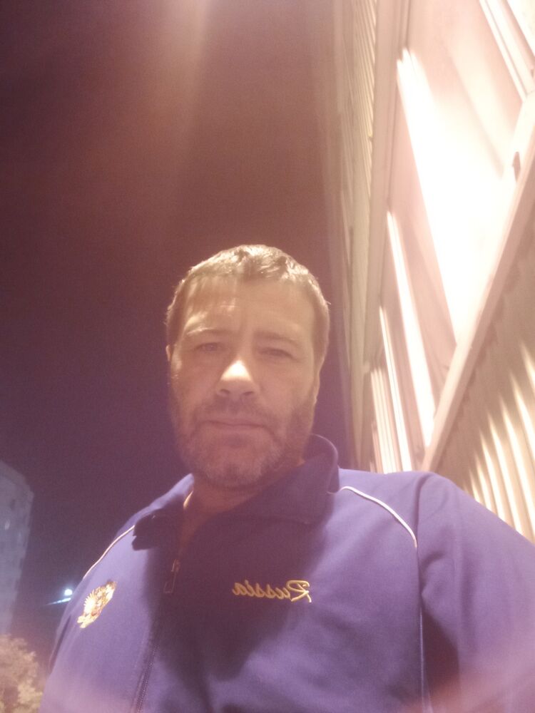  45775483  Alex, 47 ,    