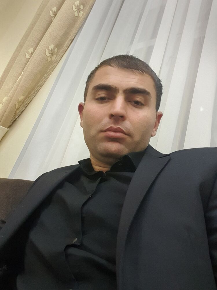  ,   Bahruz, 32 ,   ,   