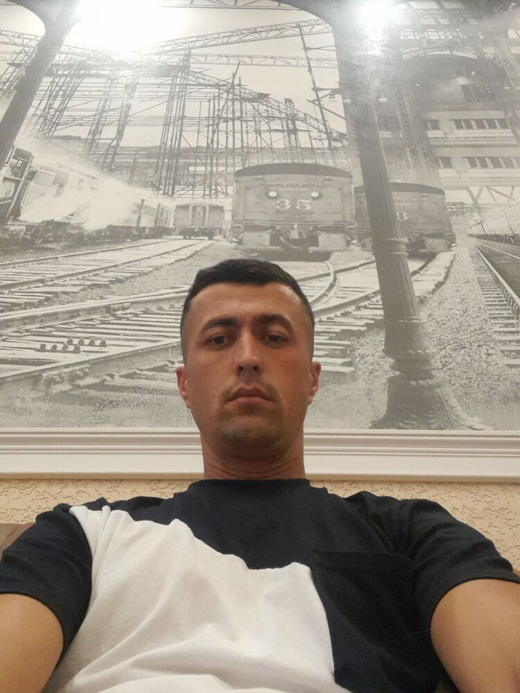  33635213  Abrorbek, 30 ,    