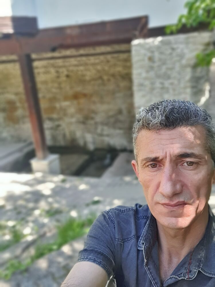  28843603  Mehmet, 43 ,    
