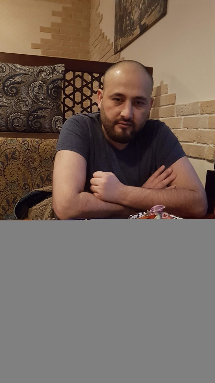  46706603  Bek, 35 ,    
